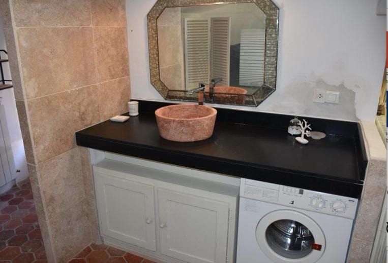 Maison d'artiste à Bonnieux Villa in Bonnieux