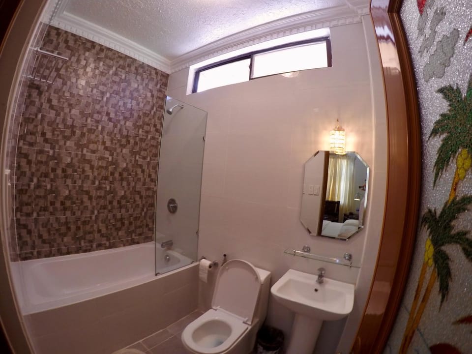 The Executive Villa Inn & Suites Bed and Breakfast in Davao City