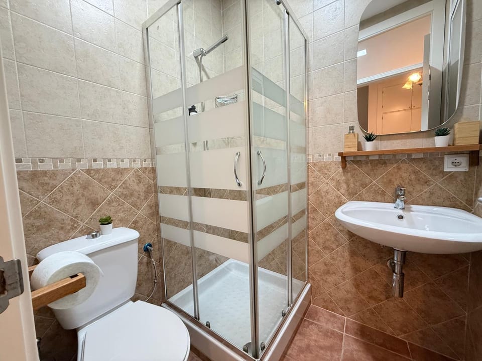 Shower, Bathroom