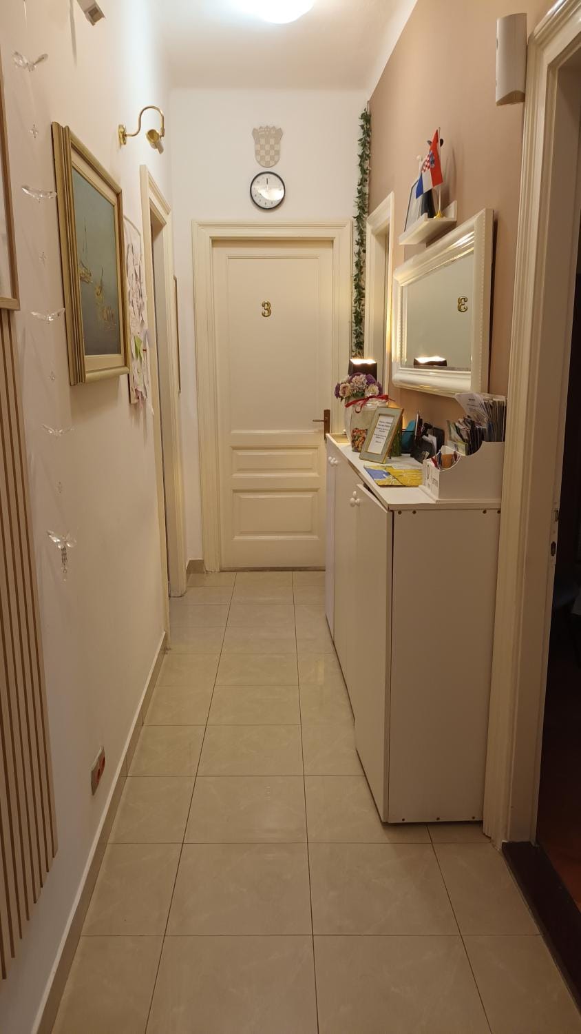 Guesthouse Vrlic Bed and Breakfast in Split