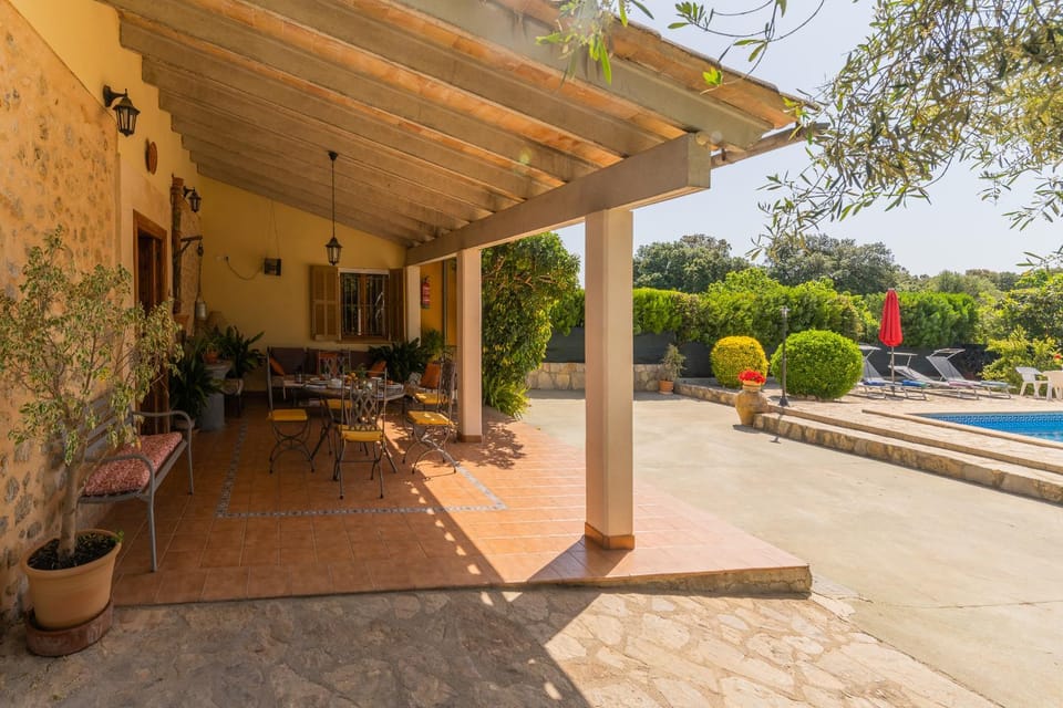 Sa Sini Cozy country villa for 6 near Buger Villa in Pla de Mallorca