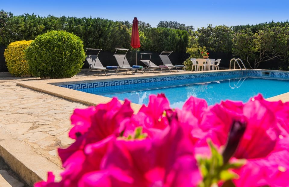 Sa Sini Cozy country villa for 6 near Buger Villa in Pla de Mallorca