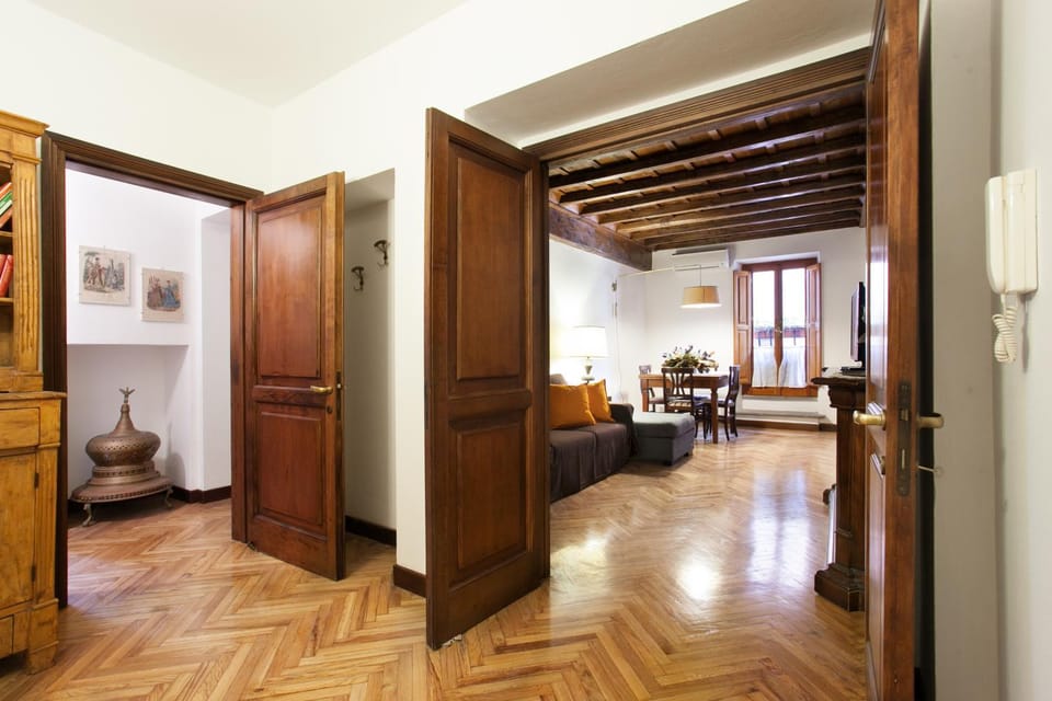 Il Monte degli Orsini Apartment in Rome