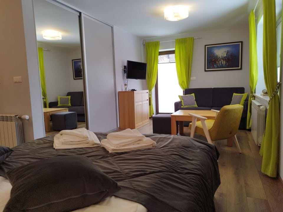 Apartamety i Pokoje Gościnne Na Jaskółczej Villa in Lower Silesian Voivodeship