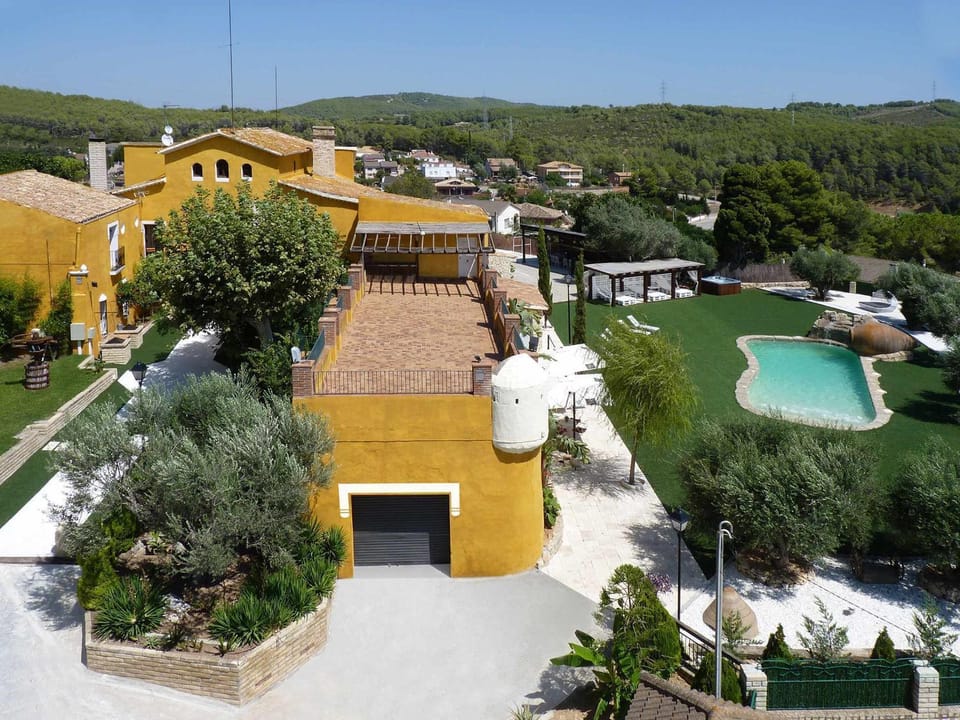 Bird's eye view, Garden view, Pool view