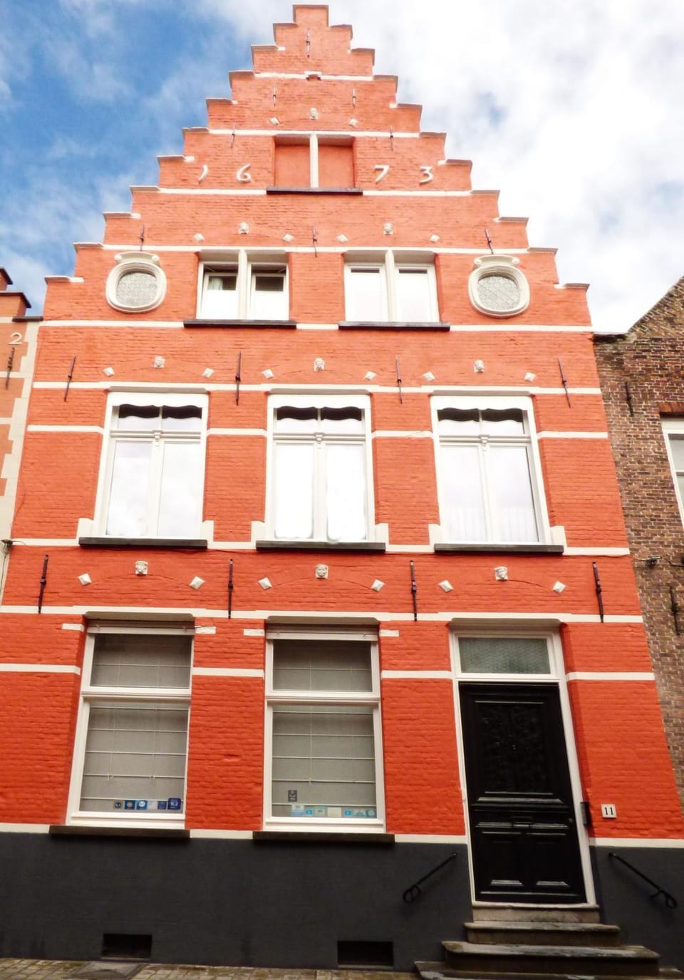 Property building, Facade/entrance