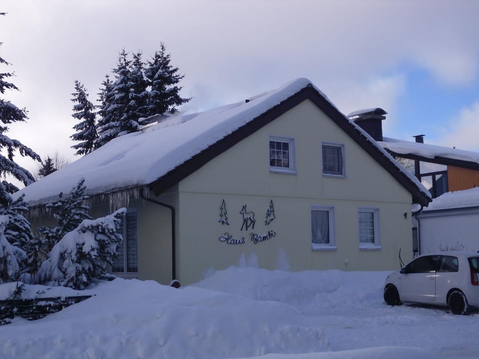 Facade/entrance, Winter