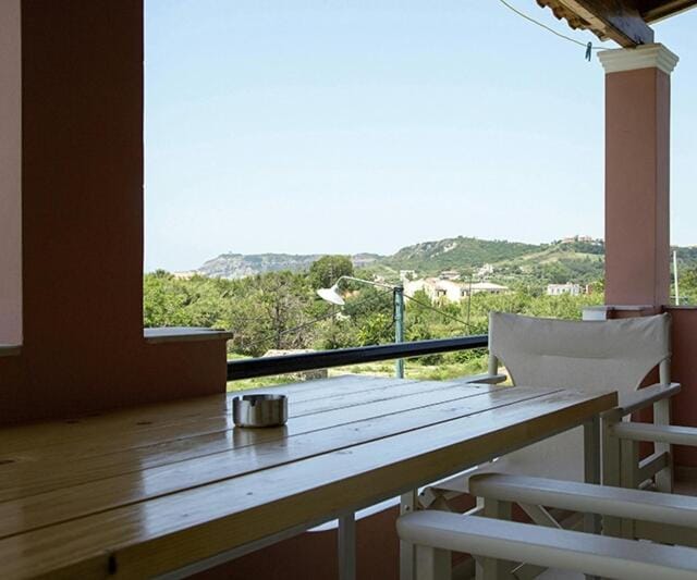 View (from property/room), Balcony/Terrace