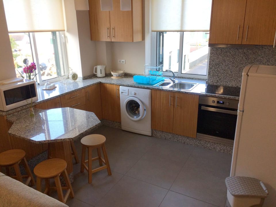 Kitchen or kitchenette, Food and drinks, Decorative detail