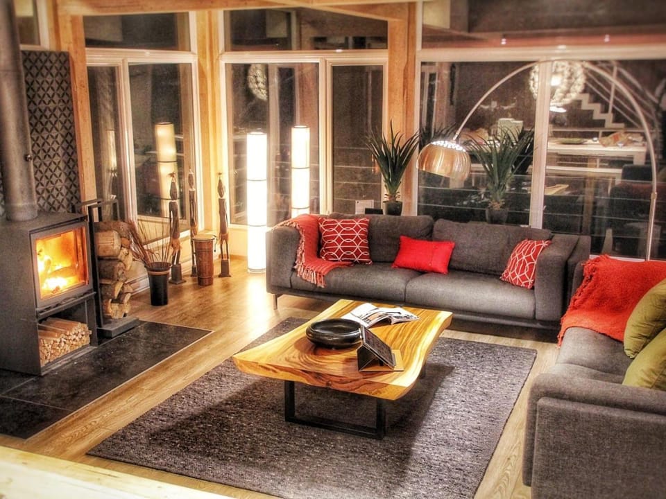 Night, Living room