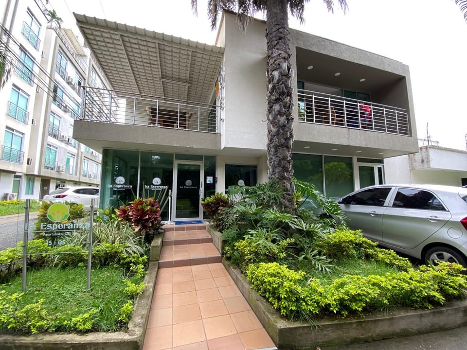 Property building, Facade/entrance