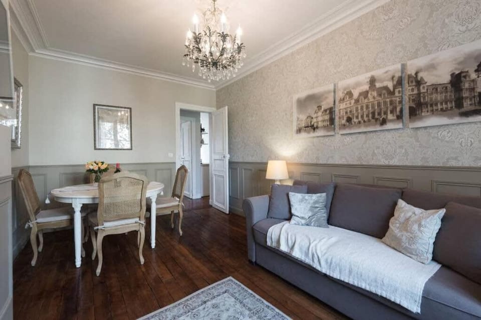 Le Triomphe Elysees Apartment in Paris