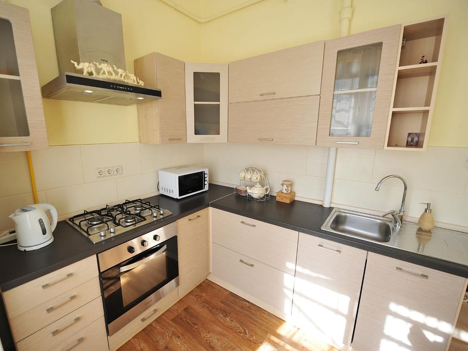 Coffee/tea facilities, Kitchen or kitchenette, minibar, pet friendly, stove
