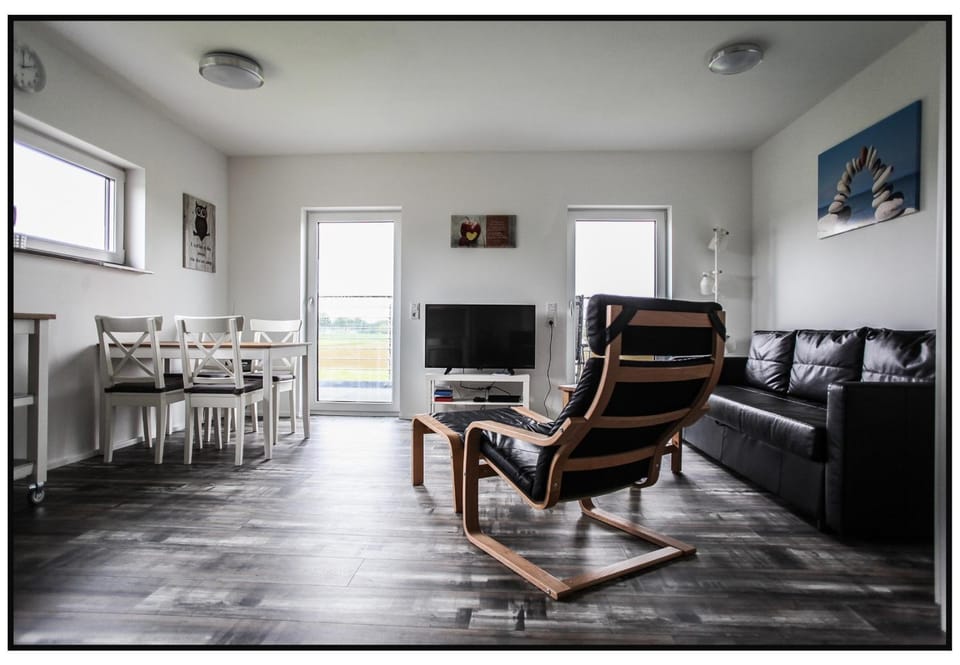 Living room, Photo of the whole room