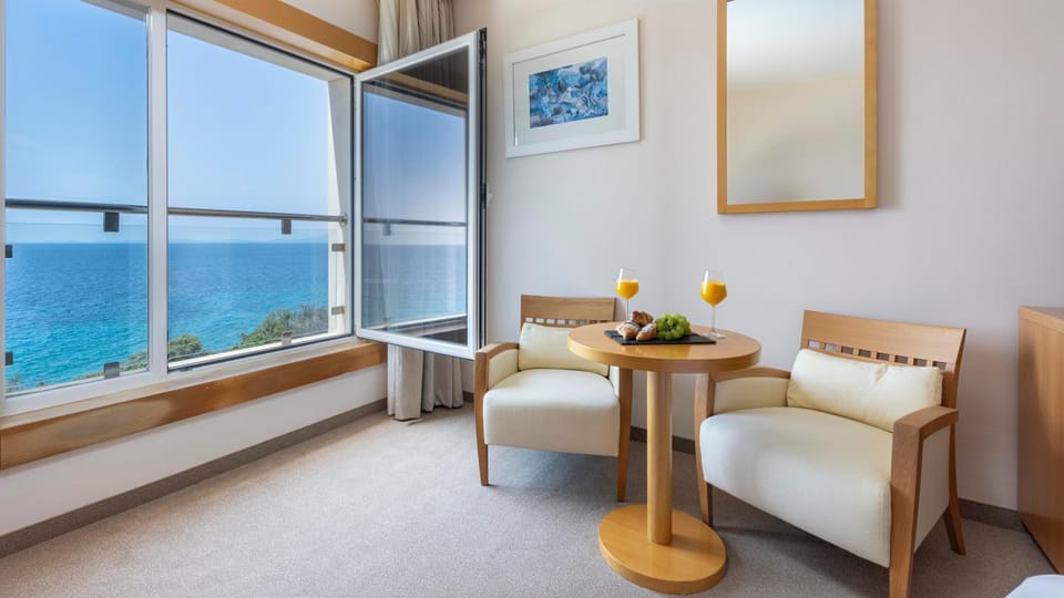 View (from property/room), Seating area, Sea view