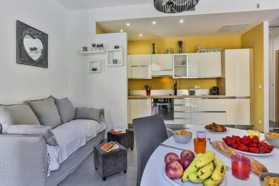 MY CASA - FRANCE 82 D - 2 rooms - Terrace - 1 min to the Sea Apartment in Nice