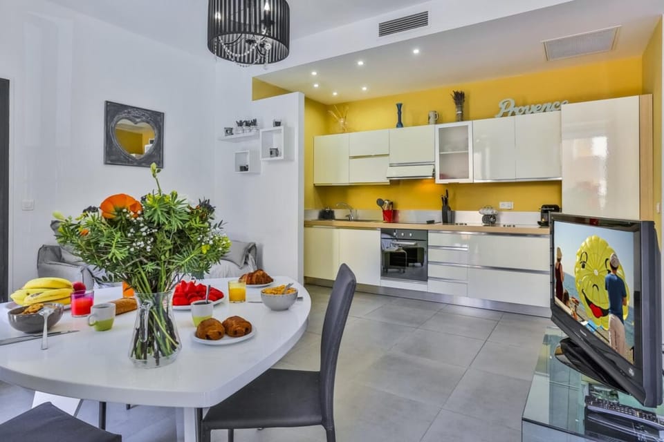 MY CASA - FRANCE 82 D - 2 rooms - Terrace - 1 min to the Sea Apartment in Nice