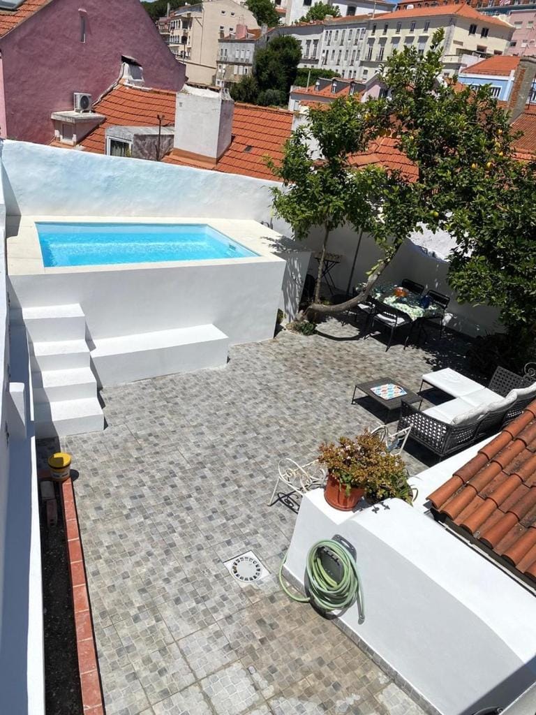 Castelo Terrace Apartment in Lisbon