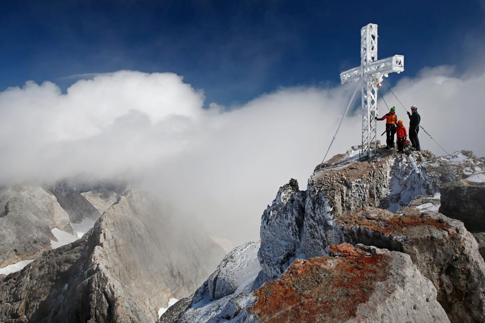 Day, People, Hiking, Landmark view, Mountain view