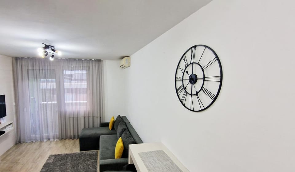 TV and multimedia, Living room, air conditioner