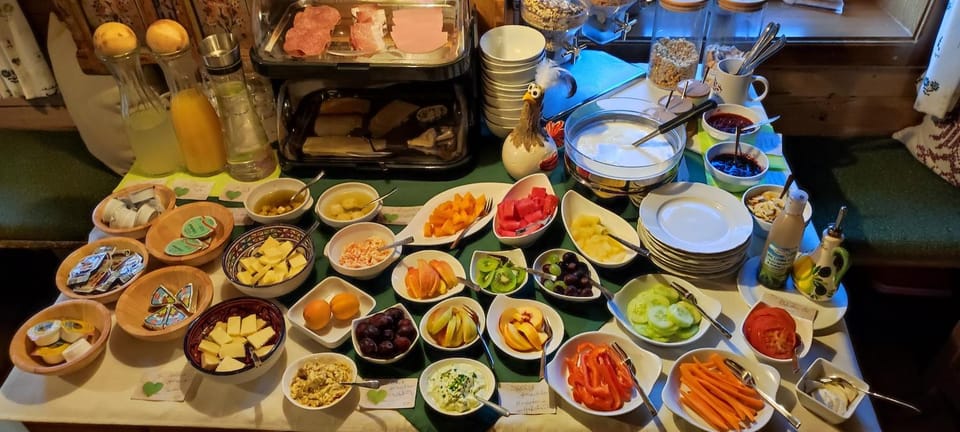 Food and drinks, Breakfast, Buffet breakfast
