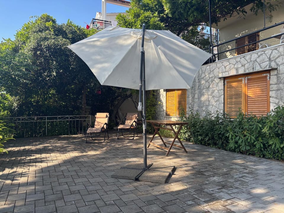 Balcony/Terrace, Dining area
