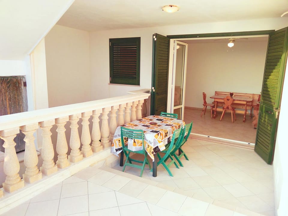 Patio, Balcony/Terrace, Dining area