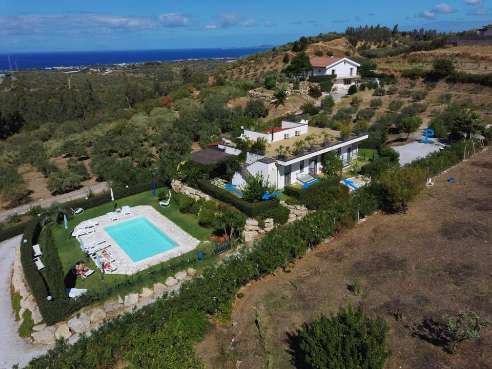 Property building, Swimming pool