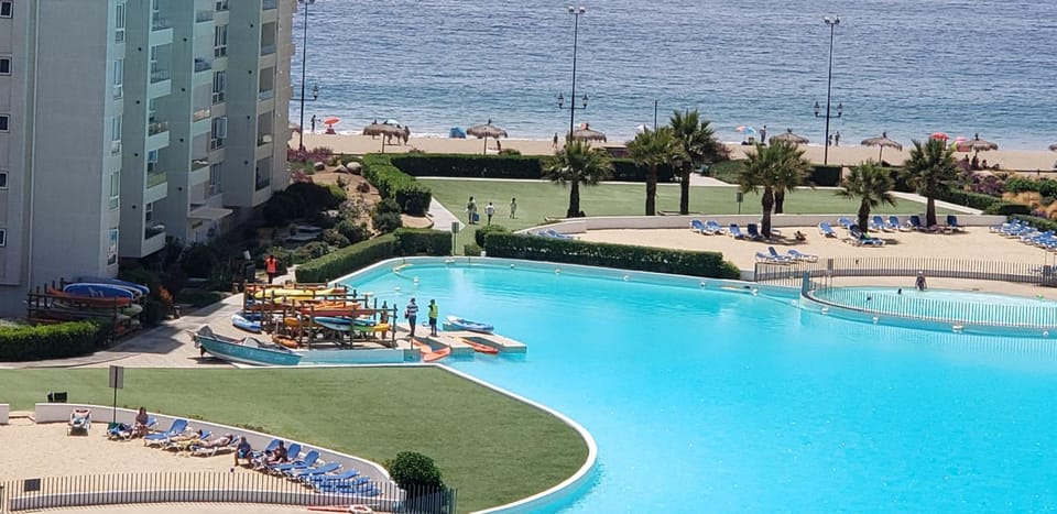 Lake view, Pool view, Sea view