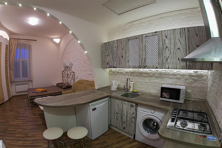Apartment Hnatyuka15 квартира в центрі з кондиціонером Apartment in Lviv