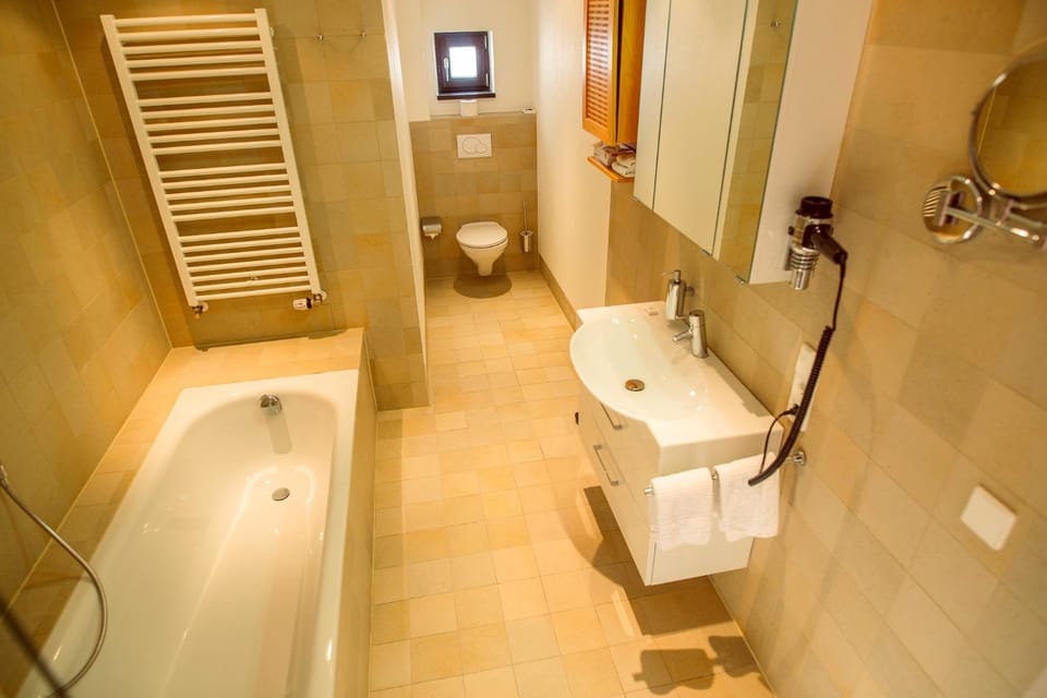 Bathroom, Bath