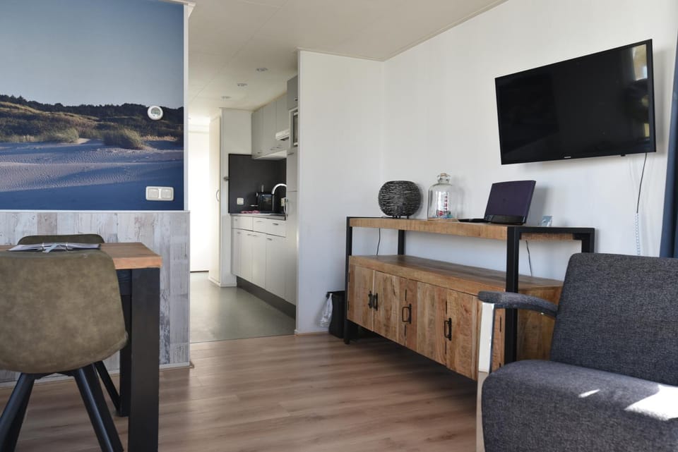 Living room, Food