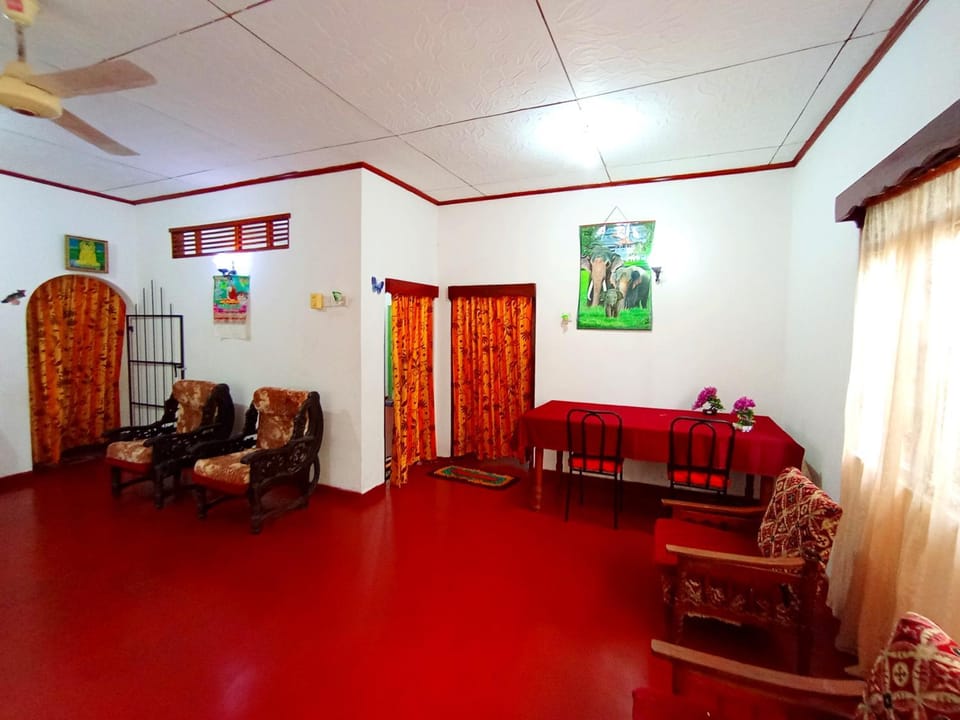 Sisara Sun Hill Bed and Breakfast in Mirissa