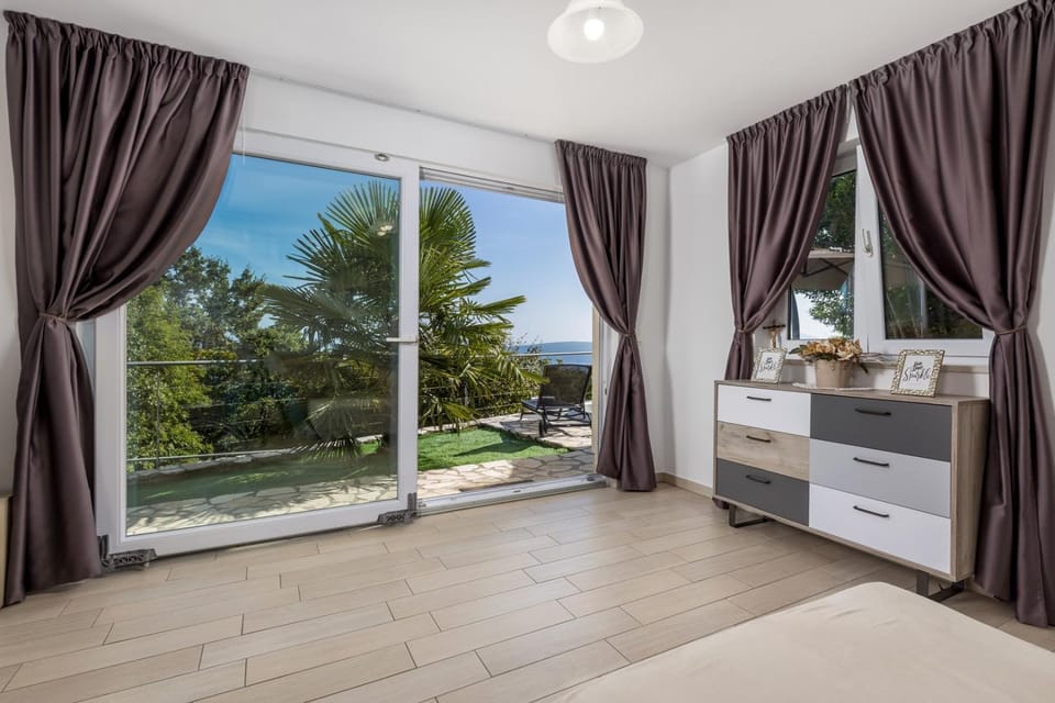 Living room, Sea view, air conditioner