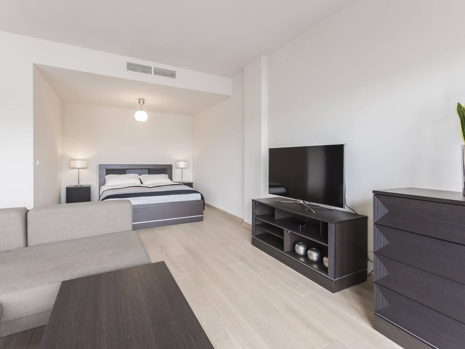 Seating area, Bedroom