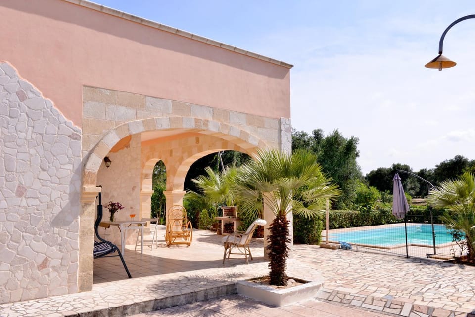 Patio, Garden, Balcony/Terrace
