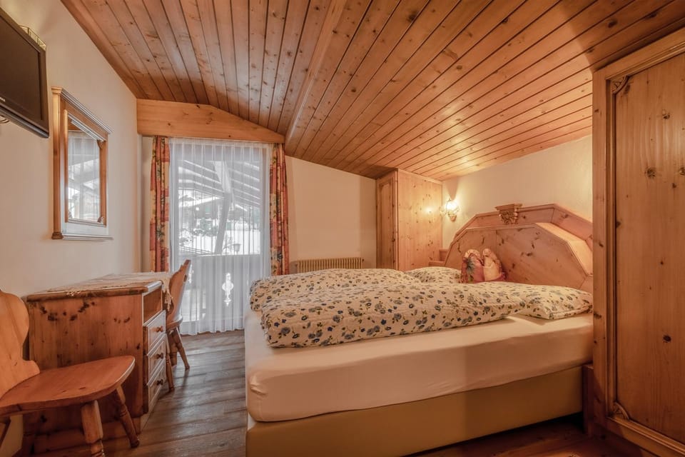 Garni Cristallo Bed and Breakfast in San Vigilio di Marebbe
