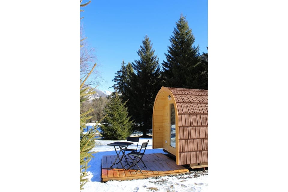 Patio, Day, Winter, Garden