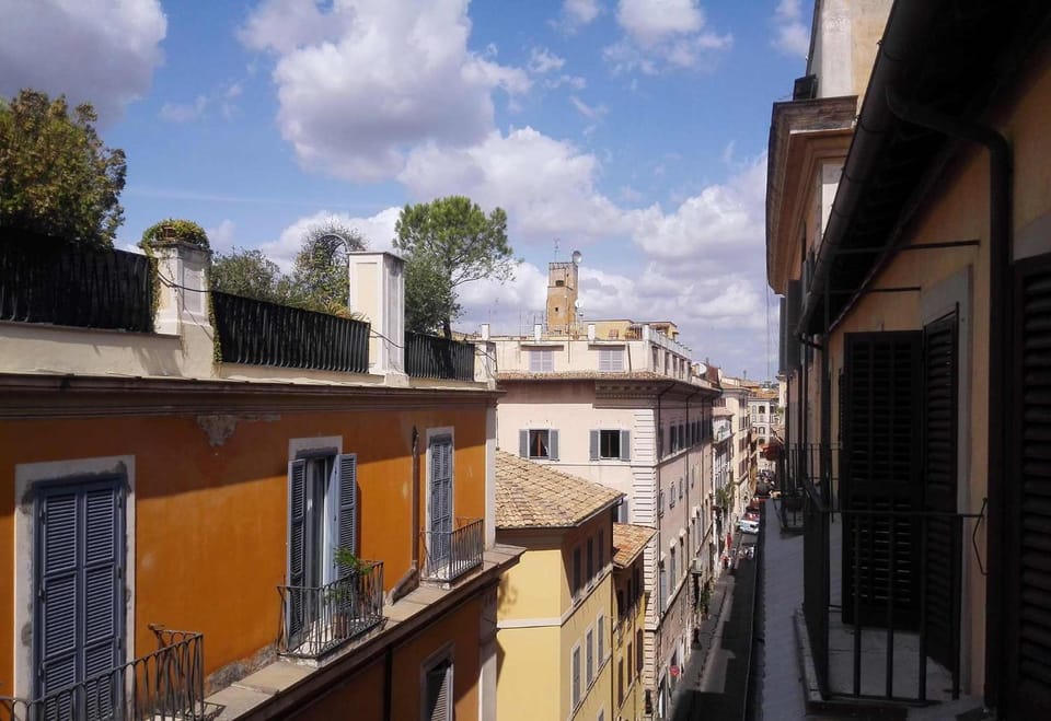 On site, City view, Landmark view, Street view