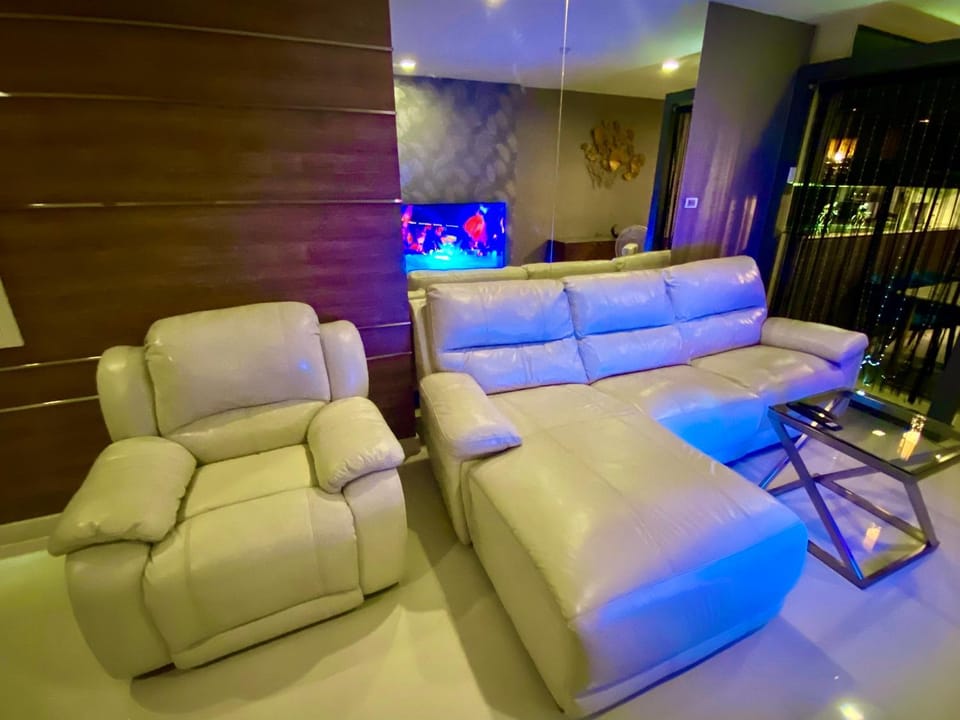 Lux SL Luxury Style of Life Apartment in Pattaya City