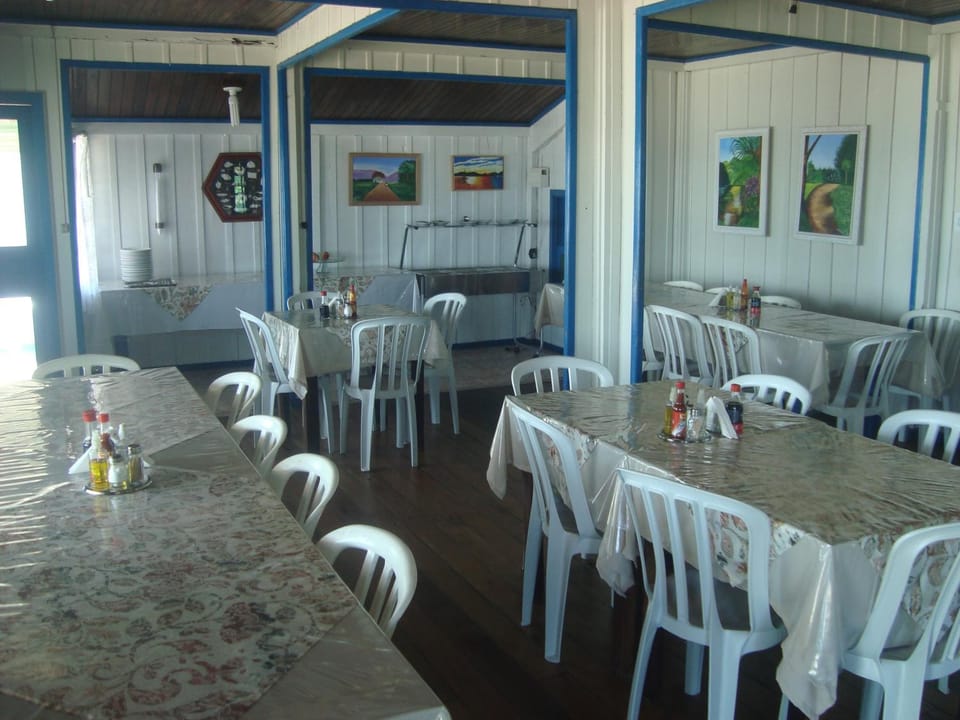 Restaurant/places to eat, Continental breakfast, Dinner