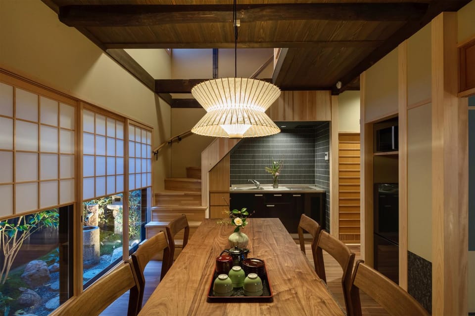 Seating area, Dining area, kitchen