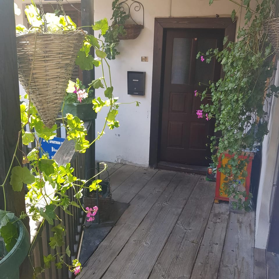 Patio, Balcony/Terrace