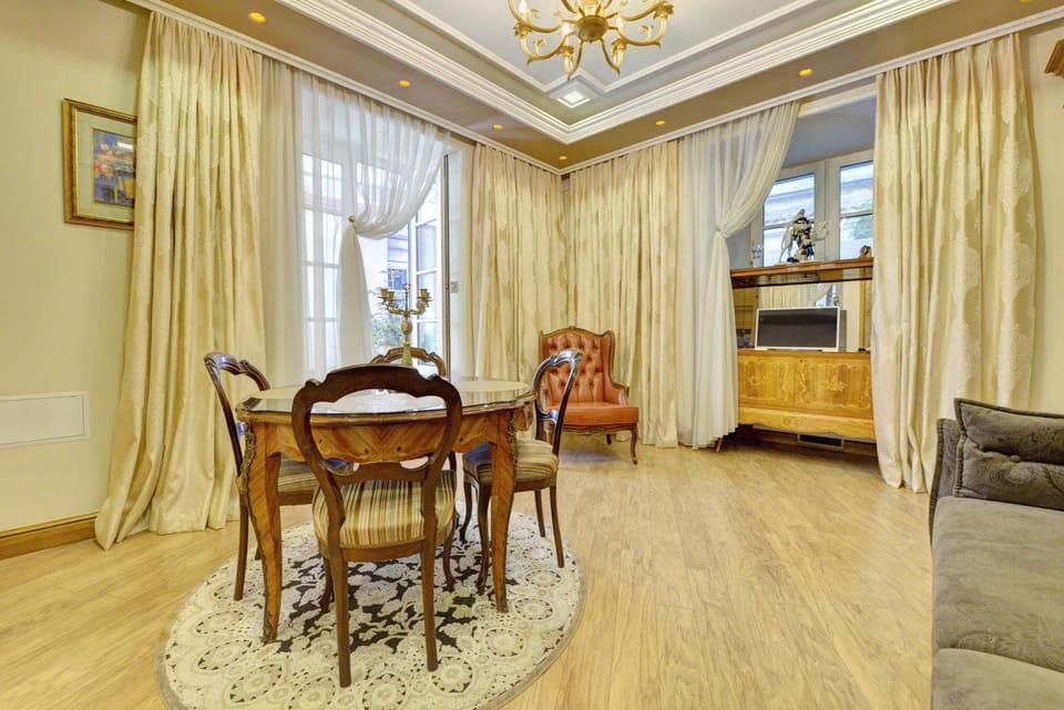 Luxury Pilies Avenue Apartment Apartment in Vilnius