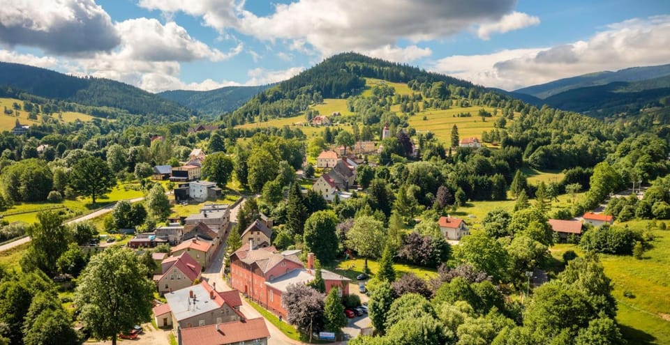 Property building, Neighbourhood, Natural landscape, Bird's eye view, Mountain view