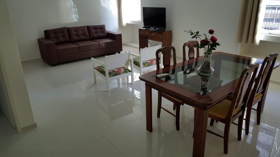 Communal lounge/ TV room, Day