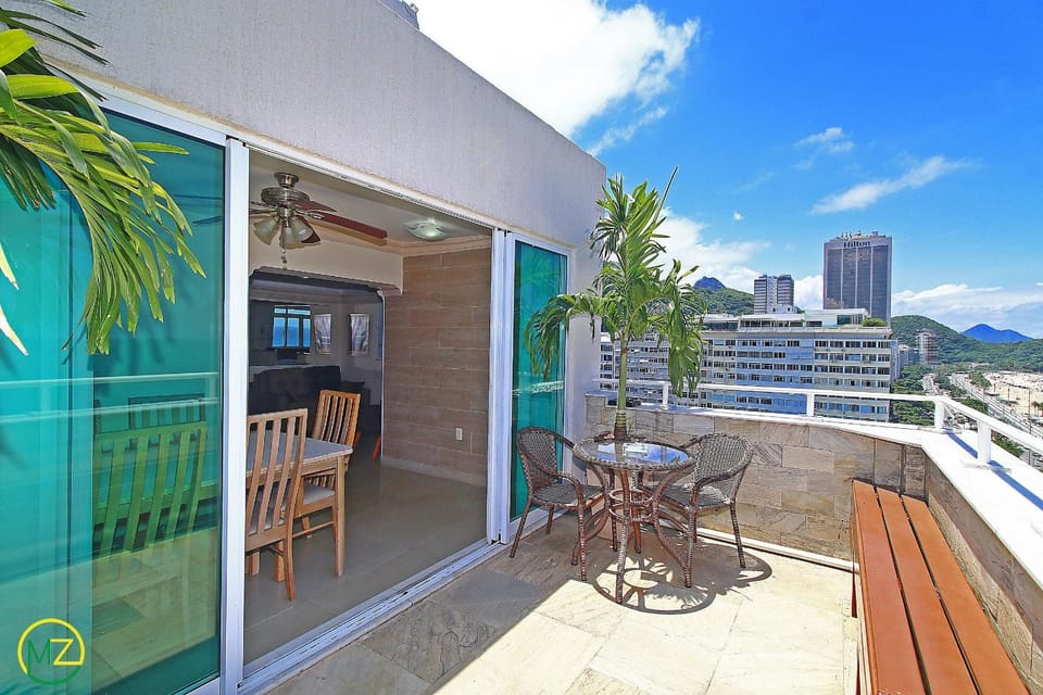 Wonderful Front Ocean View Penthouse with terrace Apartment in Rio de Janeiro