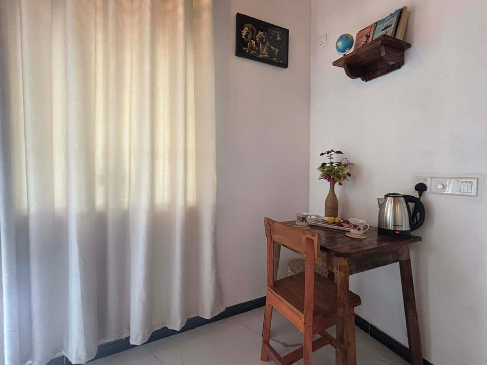 Colonial Surfing Villa Hostel & Home Stay Hostel in Ahangama