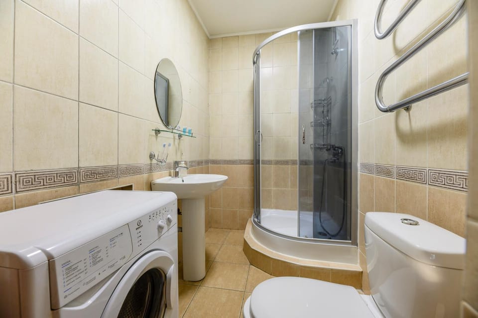 Shower, Toilet, Bathroom, washing machine