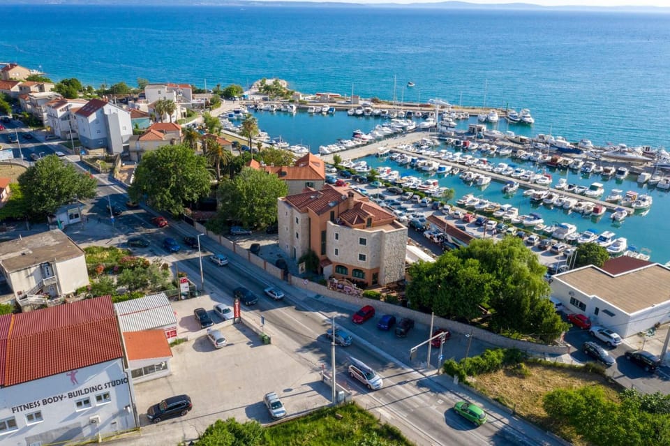 Apartment Vedran Apartment in Podstrana